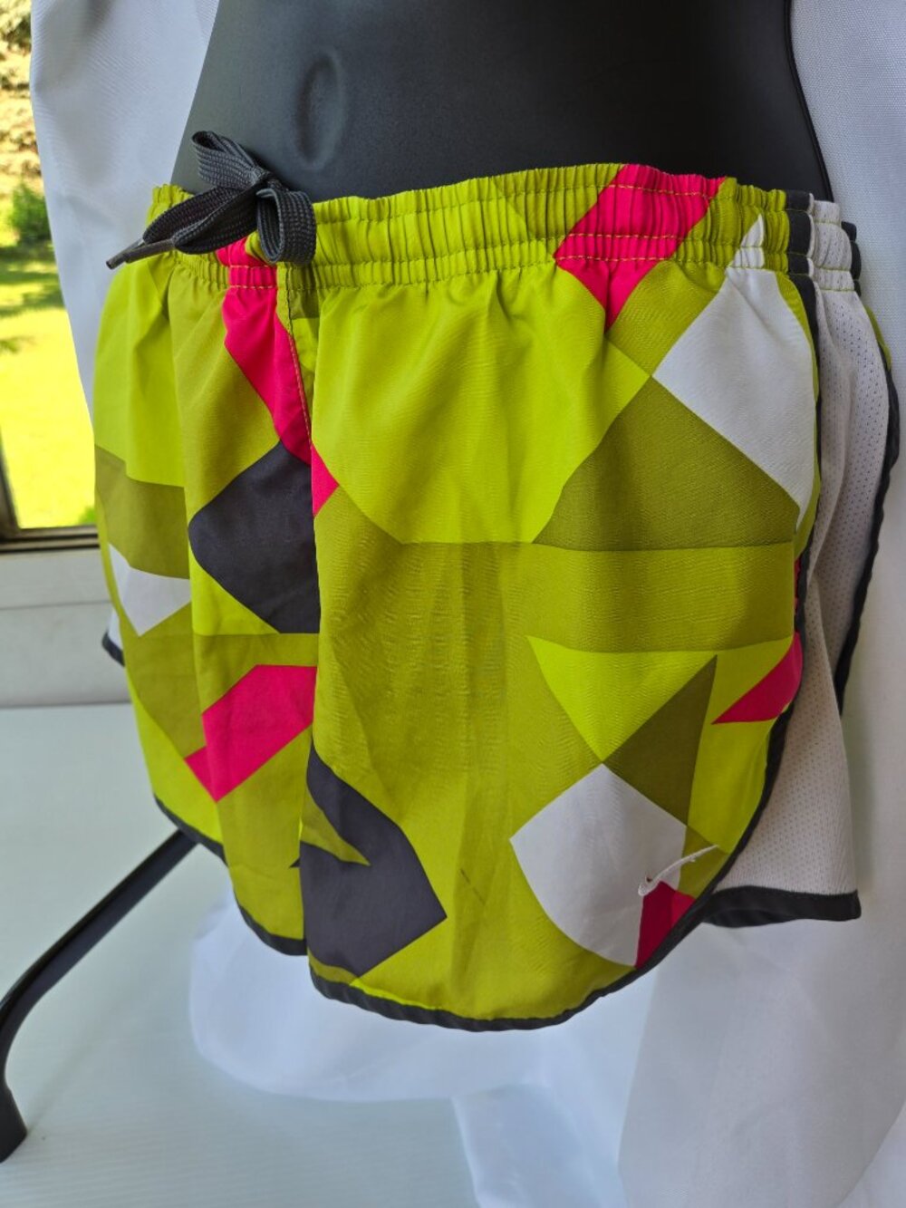 Nike Dri-Fit Multicolor Stretch Drawstring Lined Running Shorts Size L Girls